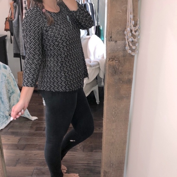 Postmark by Anthropologie medium black blouse - Picture 3 of 7